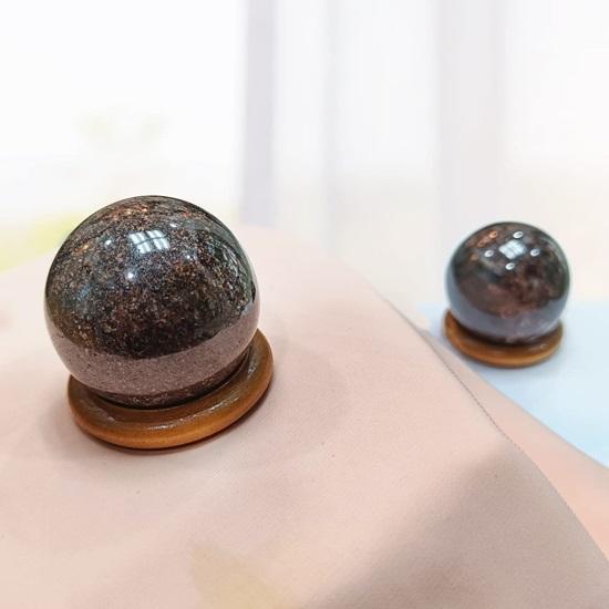 Исцеляющий хрустальный камень-сфера Васту, натуральный гранат, хрустальный шар-сфера для домашнего декора, экспонаты, декор стола, медитация