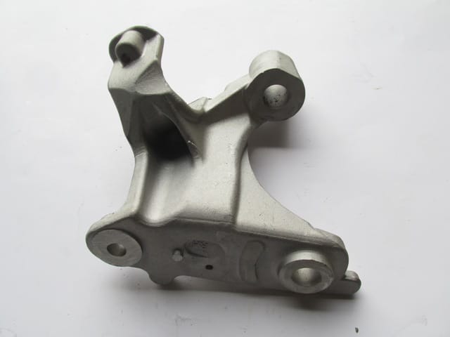 For Renault Megane 4 SD HB 2016-2020, right engine mount bracket, aluminum shock absorber, OEM 548500910R