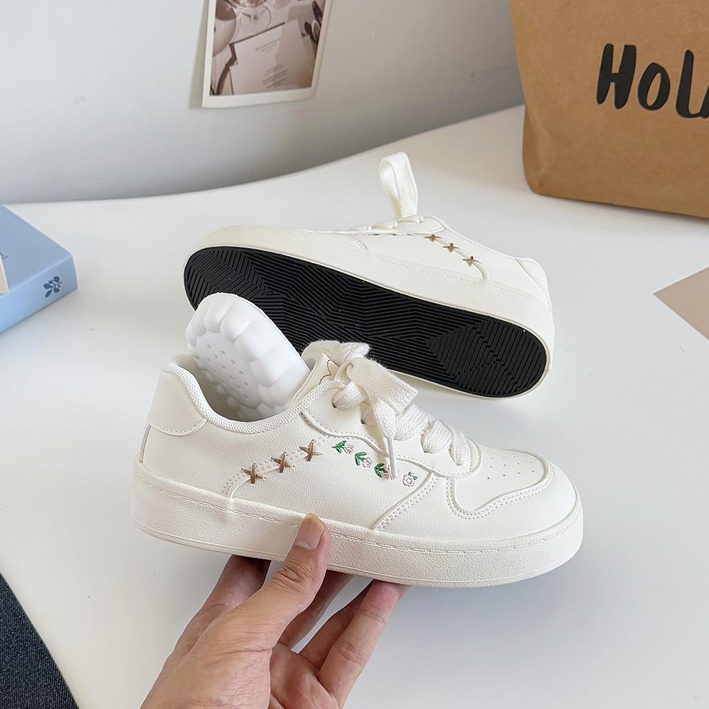 Women's White Sneakers Spring Autumn New Lightweight Breathable Outdoor Casual Shoes Flower Lace Up Comfortable Board Shoes