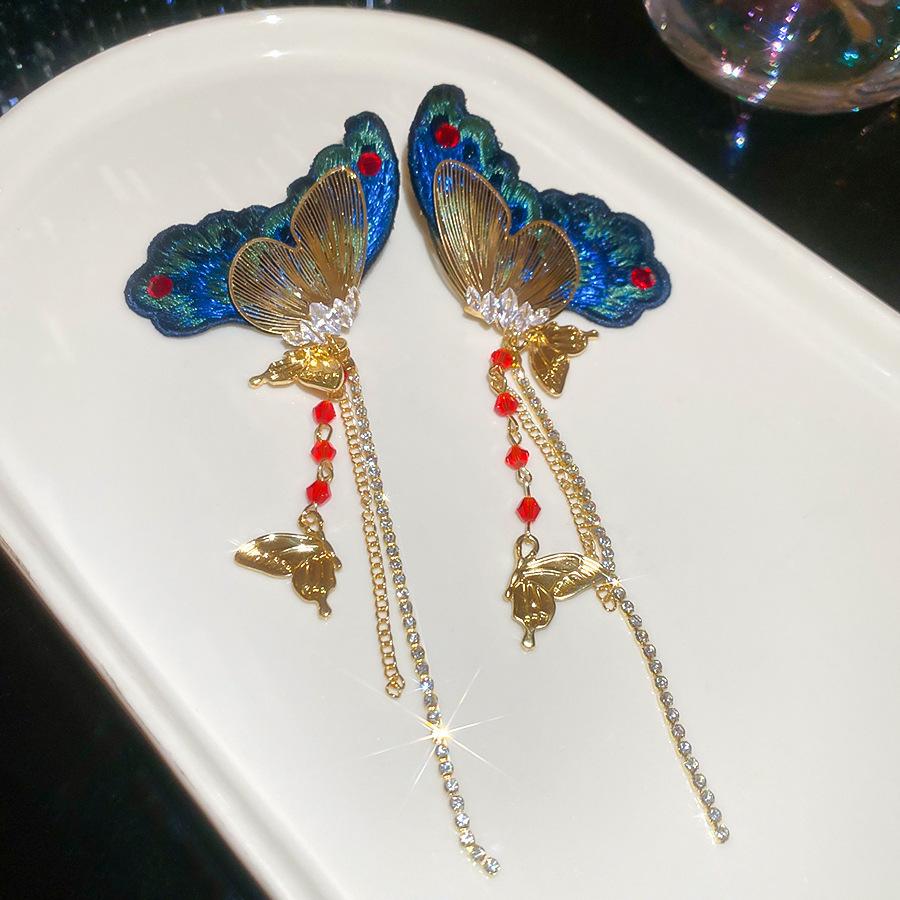 Серьги-гвоздики из ткани в виде цветка «Серебряная игла» со стеклянной бахромой, средние, с антикварным темпераментом, дизайнерские, нишевые