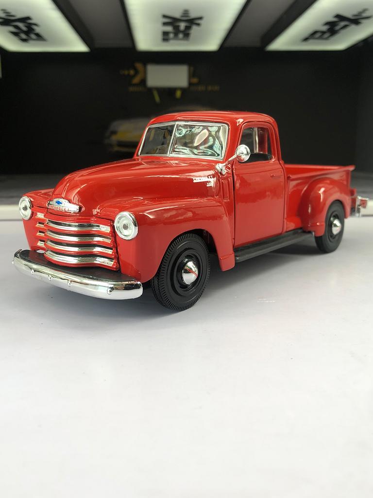 AABHC1 Maisto 1:25 simulated zinc alloy 1950 Chevrolet 3100 Pick-up model car, static ornament, metal collectible gift car