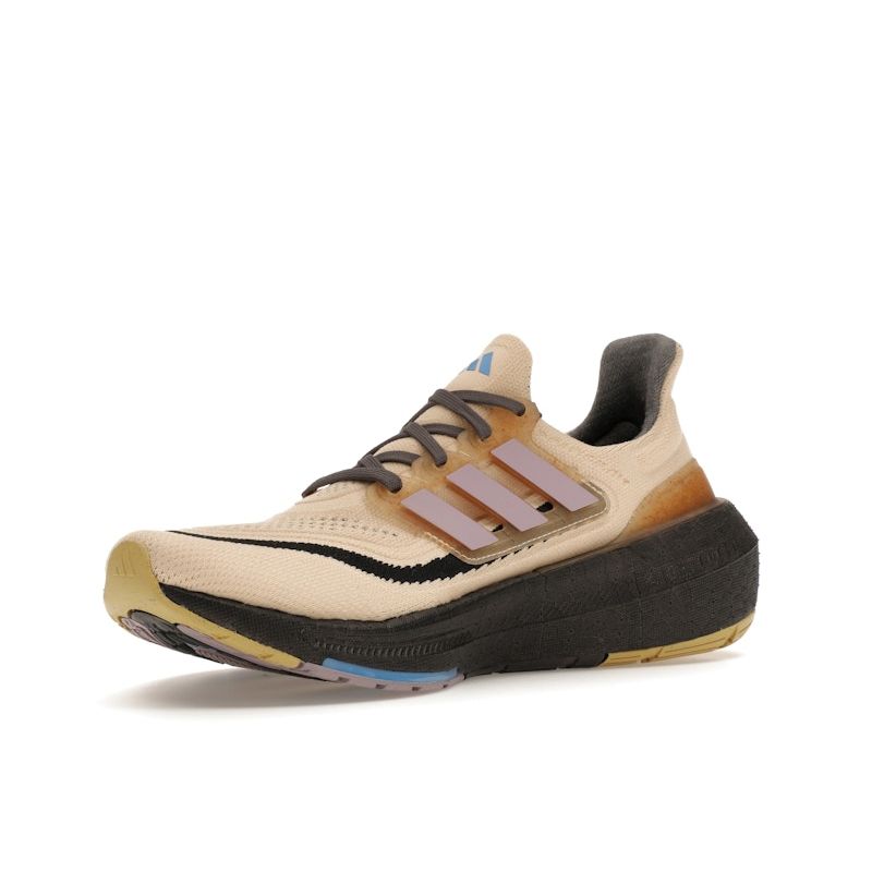 Adidas Кроссовки мужские UltraBoost Light United For Change, цвет Tan Crystal-Sand, б/у-Fig ID3288
