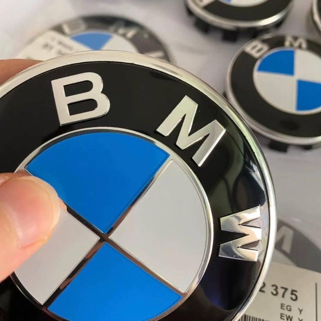 DECW8 1pc 82mm 74mm Car Logo Front Hood Rear Trunk Emblem For BMW M Emblem E46 E36 E34 F10 E90 F30 E60 F30 E53 E30 E92 E87 F20 G30 G20