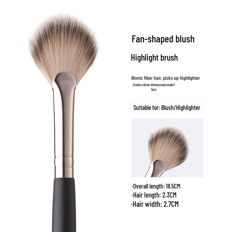 GECOMO Soft Bristle Blush & Highlighter Brush for Easy Application - Ideal for Beginners