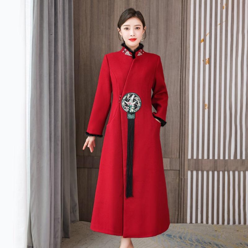Vintage Chinese Style Woolen Coat for Women Winter Fashion Embroidery Clothes