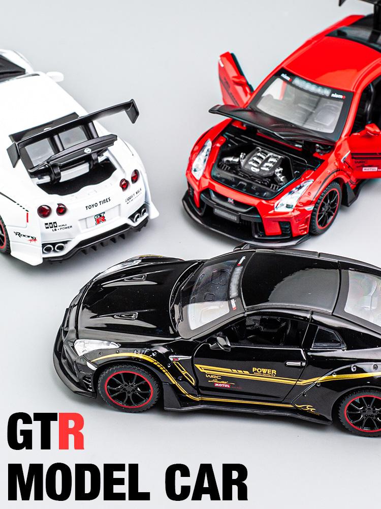 APU1  1/32 Nissan Skyline GTR R35 Nismo GT3 Racing Toy Car Model For Children RMZ CiTY Diecast Alloy Miniature Sound Light Collection