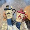 Милая керамическая чашка с граффити, кружка в парном стиле с крышкой и ложкой, бытовая чашка для питья воды, нишевый дизайн, чашка для завтрака