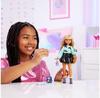 Кукла Barbie Dream Besties Зия Модная кукла с волнистыми каштановыми волосами и аксессуарами