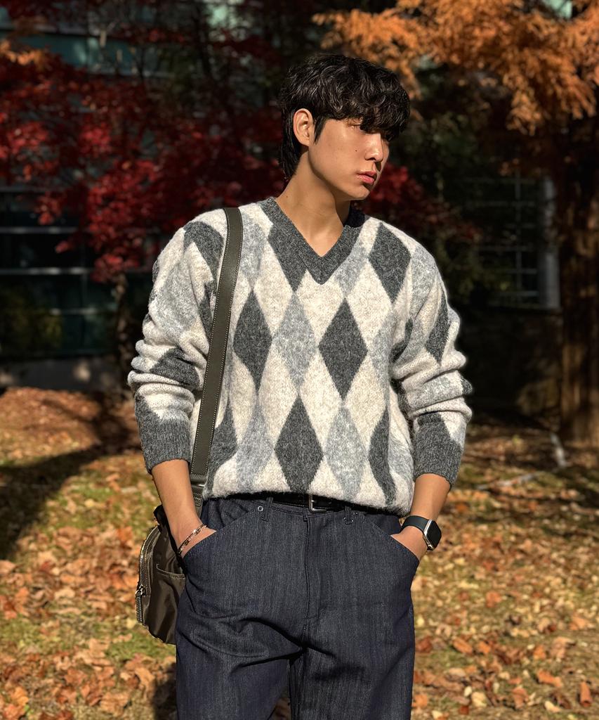 CUZNELLO Blend Argyle V-Neck Knit_Charcoal