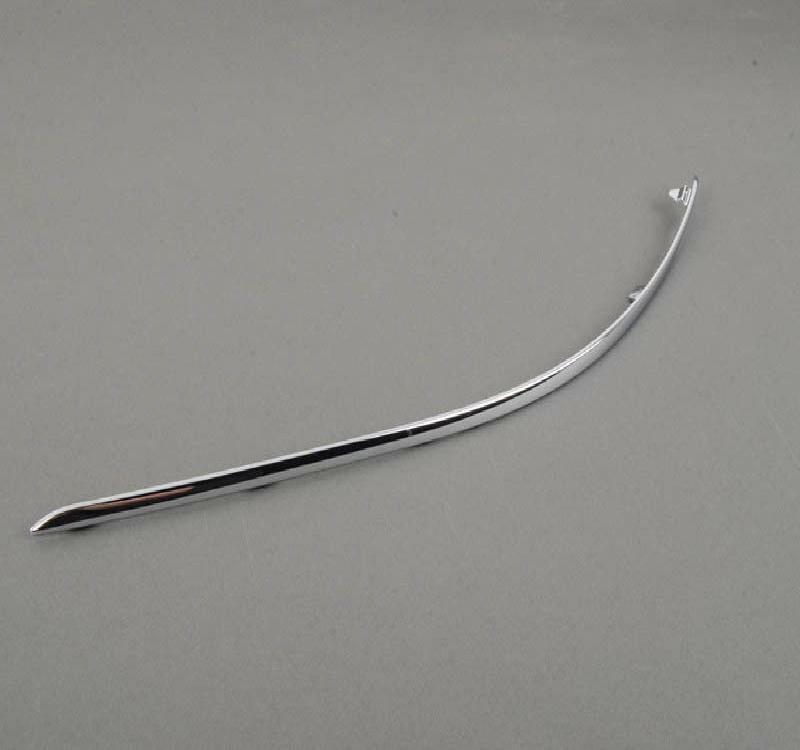 Front Bumper Bright Strip for Mercedes-Benz C-Class 204 C200 (2048850721, 2048850821)