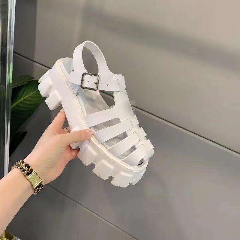 Летняя обувь 2024 для женщин, повседневные сандалии на платформе, модная удобная пляжная обувь