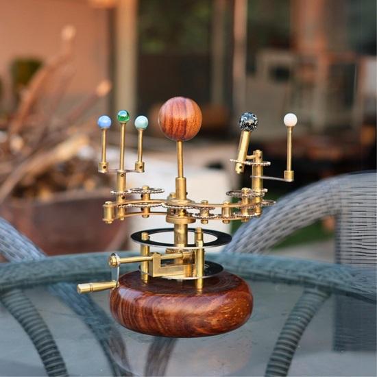 25.4 Cm Brass Orrery a Luxury Art Piece for Book Shelves, Functional Model of Solar System