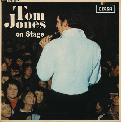 7-дюймовая пластинка TOM JONES & THE SQUIRES - На сцене DFE8617 Decca 1965 Великобритания Рок Б/У