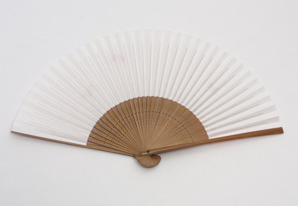 Сумка-веер Kyoto Kyoto Craftsman из дерева с резьбой поставляется в косметической коробке [Hasegawa] Веер, золотая рыбка, ручная работа, веер, в комплекте,