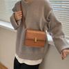 Женская маленькая сумка с простой текстурой, осенне-зимняя новая модная сумка на одно плечо для отдыха, популярная сумка-мессенджер в стиле ретро