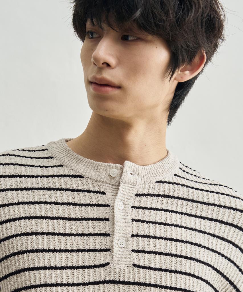 ROTEMBER Low Stripe Henley Neck Crop Knit [Cream Beige]