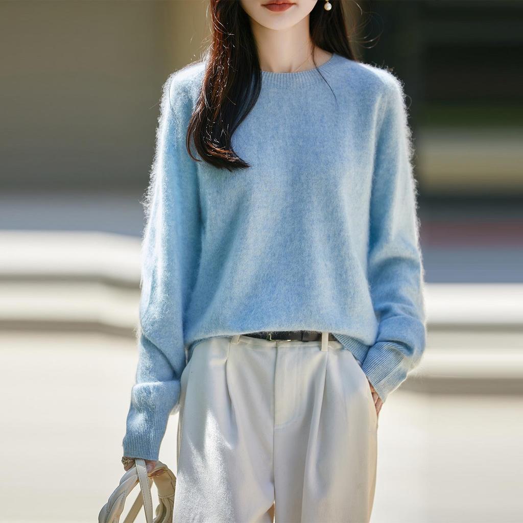 Women's Pure Wool Round Neck Sweater - Cozy Loose Knitwear for Autumn/Winter