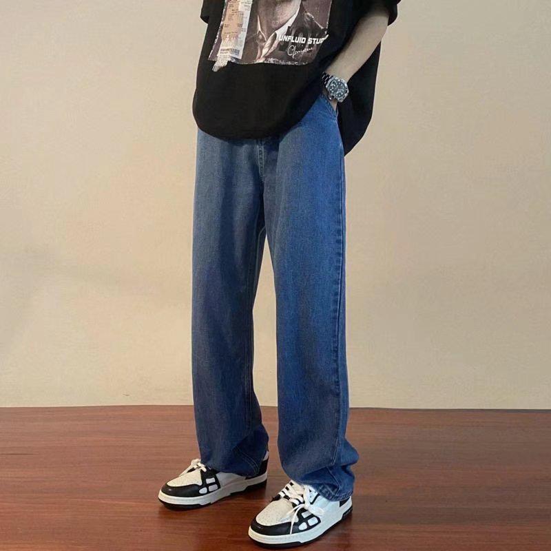 Men's Light Wash Straight-Leg Jeans: Trendy, Loose-Fit for Spring and Summer