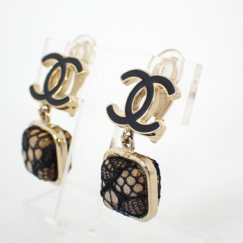 [Подержанные] Серьги-пусеты CHANEL Coco Mark с кружевом/j36-2
