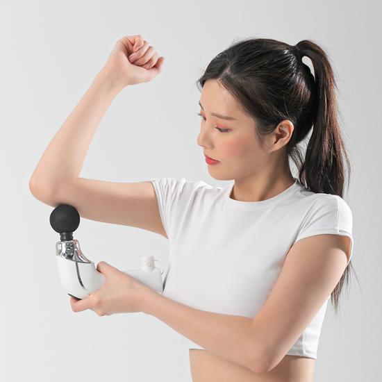 Выберите 2 типа низкочастотного массажера Zespa Ibis Massage Gun EMS (черно-белый)