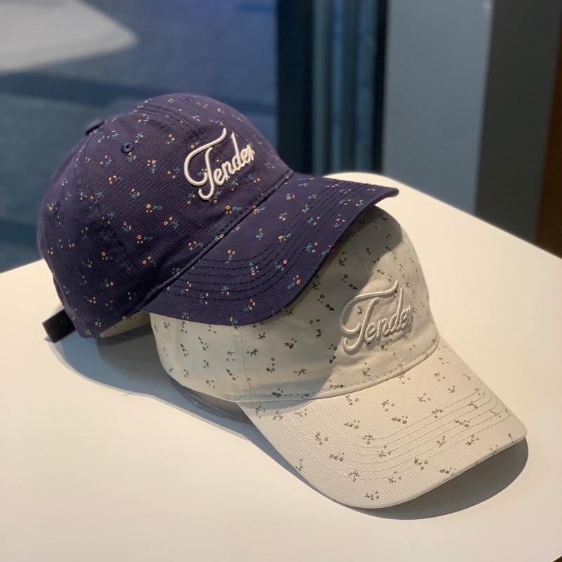 Trendy printed baseball cap for women, new summer style, fresh and versatile, with letter design, suitable for outdoor travel and casual sun