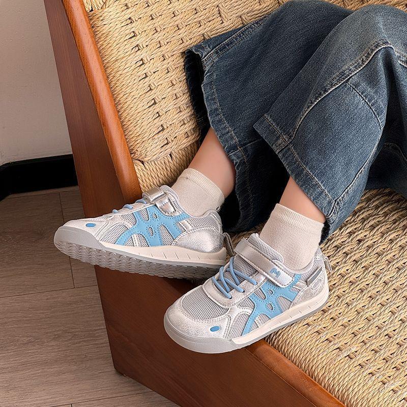 New spring and autumn styles of children's athletic shoes: German training shoes for boys and girls, featuring a soft sole, non-slip design,