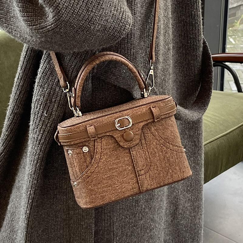 Трендовая корейская версия модной сумки-коробки с джинсовой текстурой, персонализированная универсальная нишевая дизайнерская сумка-мессенджер для женщины