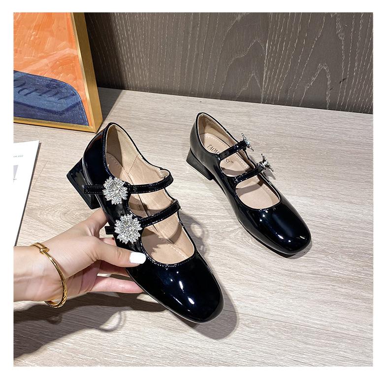 Новые туфли для женщин Современные туфли-лодочки Сексуальные женские туфли со стразами и цветами на высоком каблуке Красивые свадебные туфли