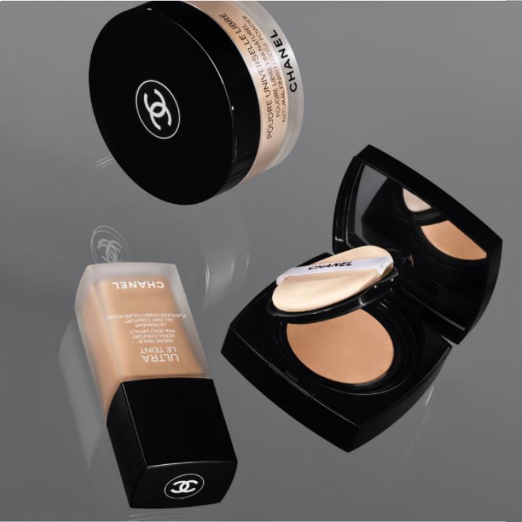 Chanel Poudre Universelle Libre, Рассыпчатая пудра с натуральным финишем, Формат для ношения с собой