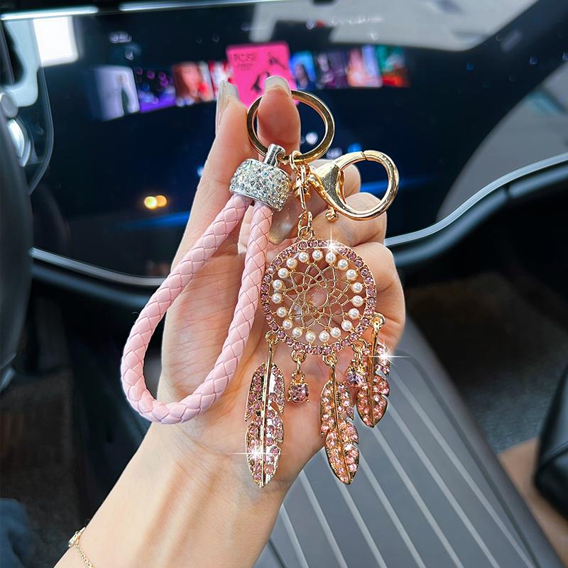 Новый автомобильный брелок-ловец снов с полыми элементами и стразами, креативный подвеска на сумку из плетеной веревки с перьями, маленький подарок