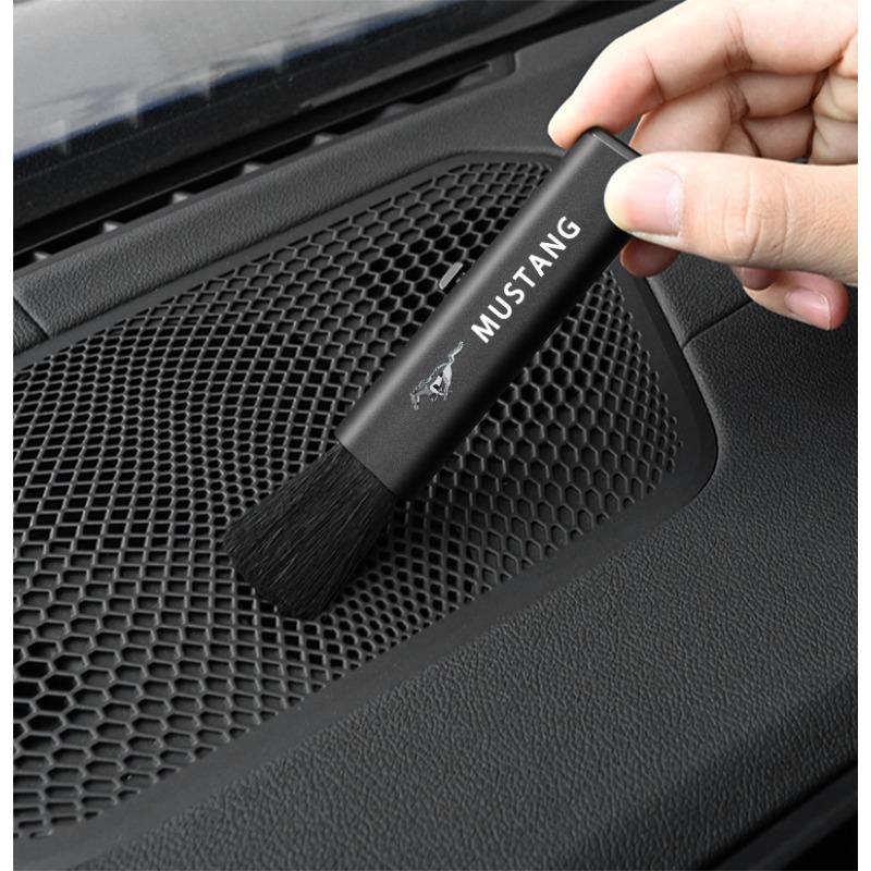 Car Interior Cleaning Tool Outlet Soft Brush Artifact Brush Goods For Ford Focus MK3 Ranger Fiesta S-Max Mondeo MK4 Kuga