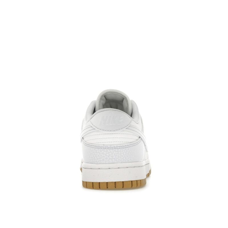 Nike Кроссовки женские Dunk Low Next Nature Football Grey Gum White Gum-Light-Brown FN6345-100