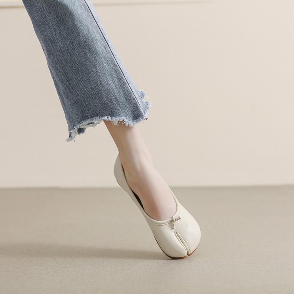 Women Flat Shoes Loafers Women's Flats 2024 New Split Toe Flat Sole Single Shoes Soft Sole Shallow Mouth Large Women's Shoes