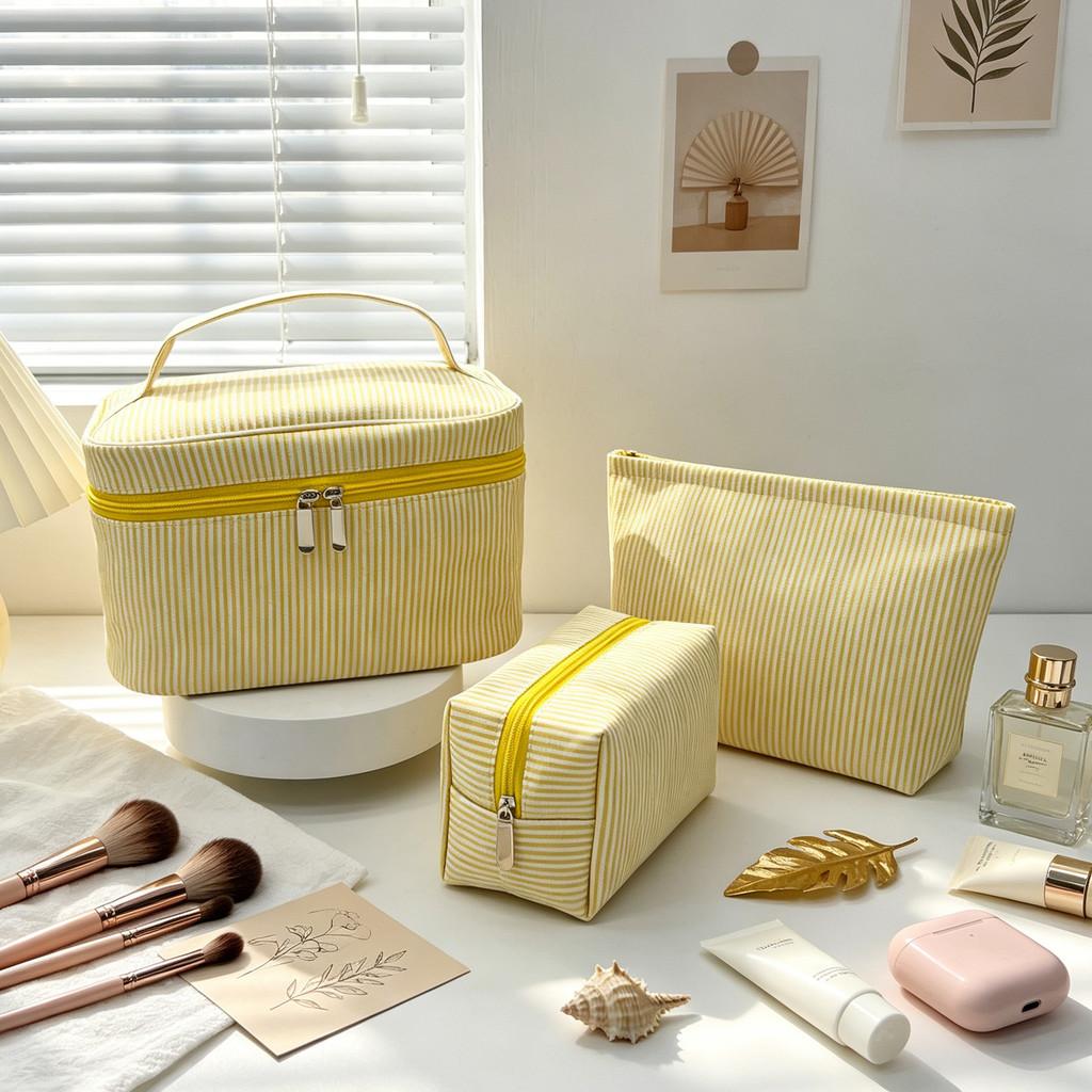 Big Capacity Portable Cosmetic Case With Durable Polyester Material For Travel And Home Use
