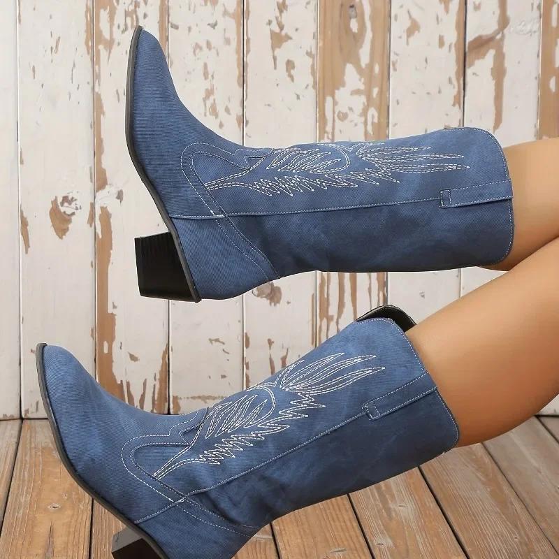 Женские ковбойские сапоги до середины икры 2025 Зимняя обувь для женской моды Слипоны Квадратный каблук Повседневная обувь Средний каблук Горячая распродажа Женские сапоги