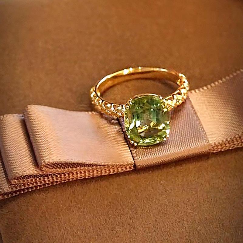 Hui Zhi Yi 2023 Olive Green 9x11 Ring In 925 Sterling Silver - Elegant Light Luxury and Versatile Fashion.