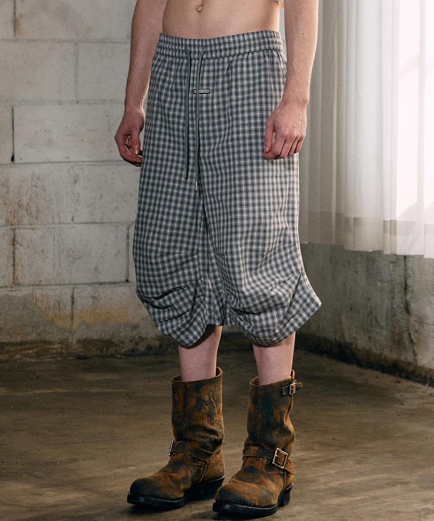 THEVINYLHOUSE Three-Quarter Check Pants Blue