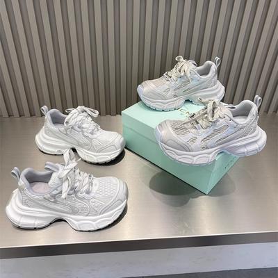 Сетчатые дышащие модные повседневные спортивные туфли женские на платформе легкие кроссовки для бега 2025 весна новая обувь папы с увеличением роста