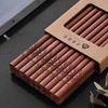 Резные палочки для еды из натурального красного сандала символизируют высококачественные палочки из массива дерева без краски и воска