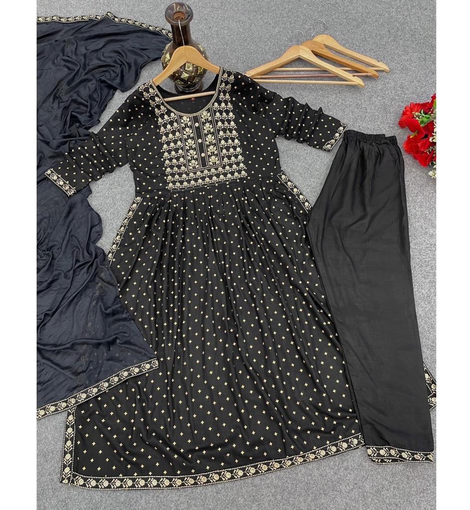 Women Designer Rayon Beautiful Suit Set and Dupatta Set Indian Bollywood Party Wear Kurti