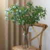 Искусственная ветка дерева Пиерис Зеленый лист Реалистичный Неувядающий Не требует полива Свадебное фото