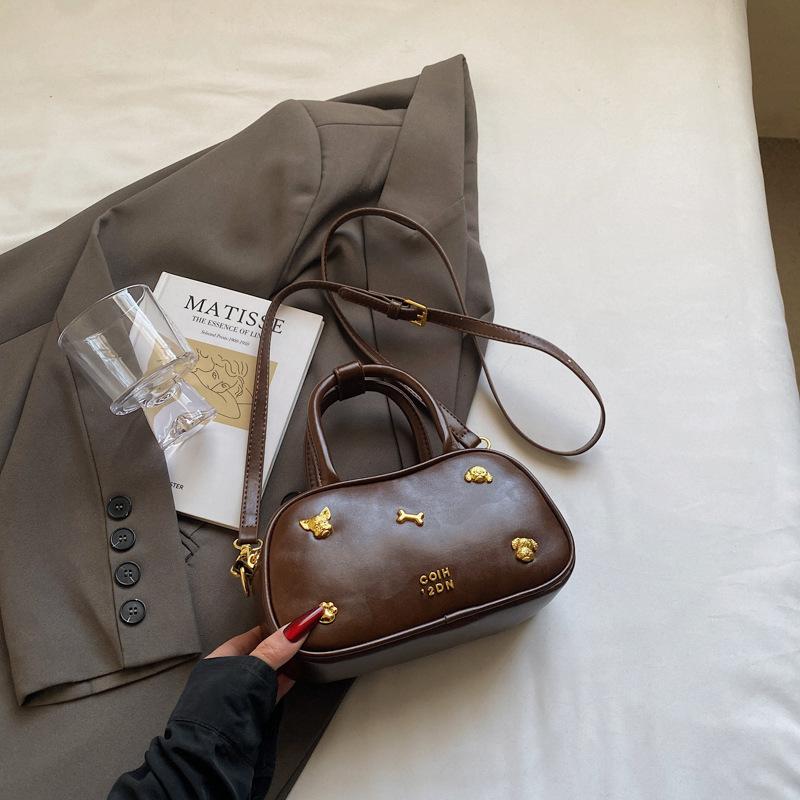 Женская сумка премиум-текстуры 2025 новая сумка-мессенджер маленькая квадратная сумка популярная модная повседневная универсальная сумка на плечо