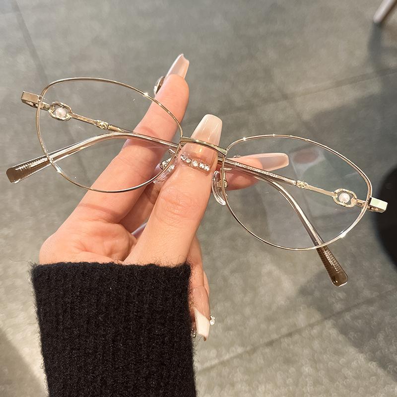 Sister cat eye anti-blue myopia glasses women's metal thin frame plain makeup versatile high definition daily temperament flat mirror