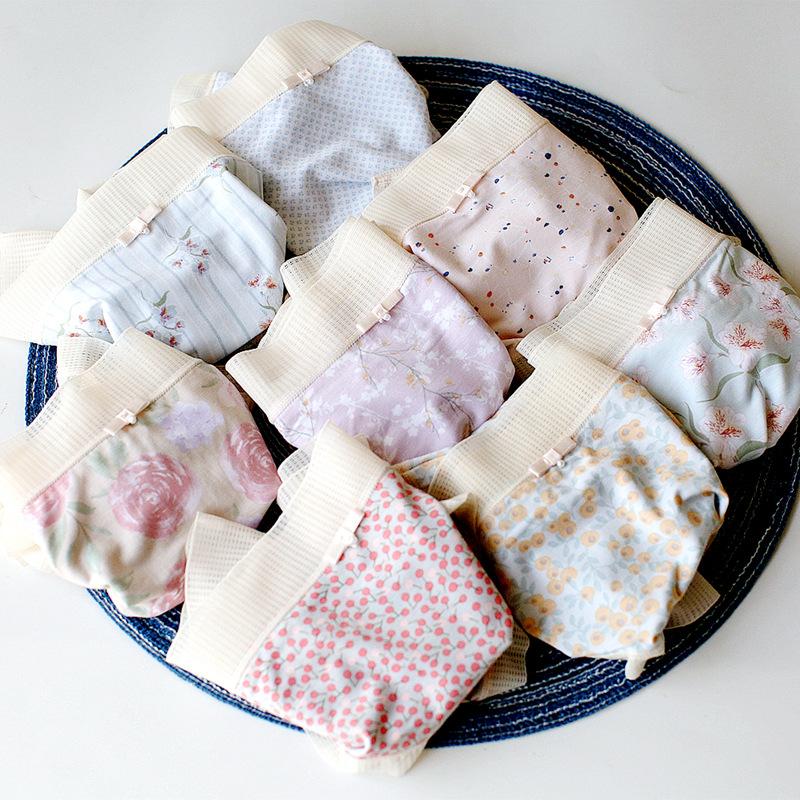 Floral Panties Breathable Underwear Mid Waist Women's Triangle Pants Comfortable Briefs Soft Lace Trim Bottoms