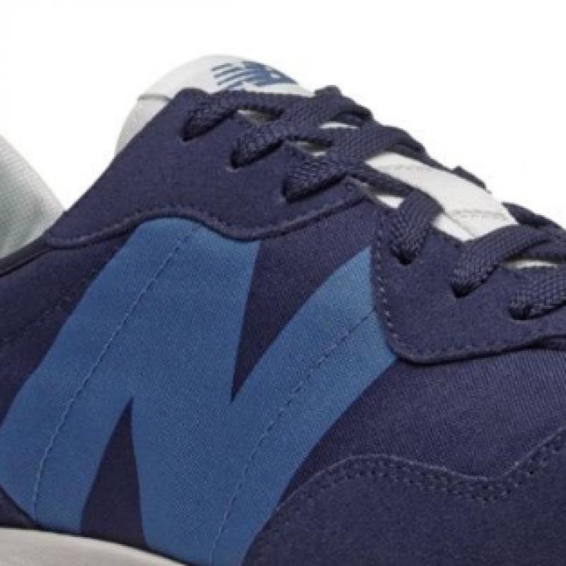 New Balance 327