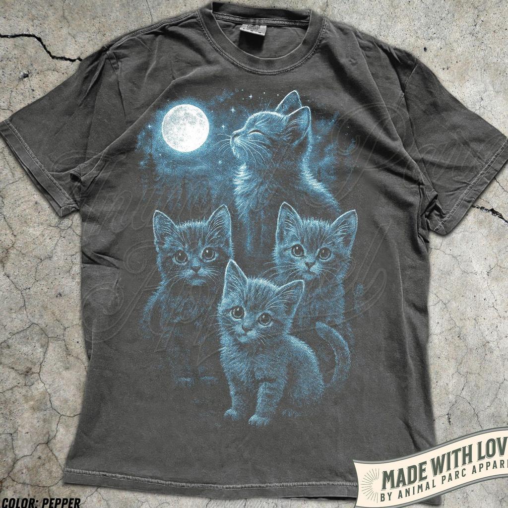 Kittens Full Moon Vintage T Shirt, Cute Cats Graphic Tee, Cat Lover Gift Cat Mom, 90s Bootleg Full Moon Animals Tee, Kitten Tee for Her