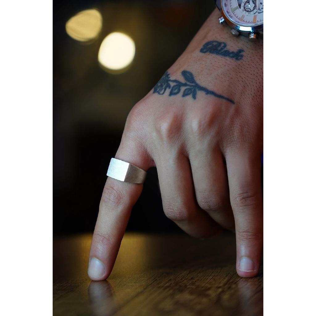 Модель Knight, черное регулируемое кольцо