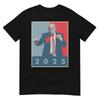 Футболка с эффектом поп-арт "Трамп 2025" - Танцующий Трамп - Футболка "С Новым Годом"