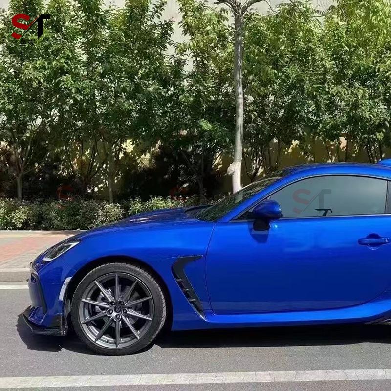 Вентиляционные отверстия в крыльях из углеродного волокна для Toyota GR86 и Subaru BRZ