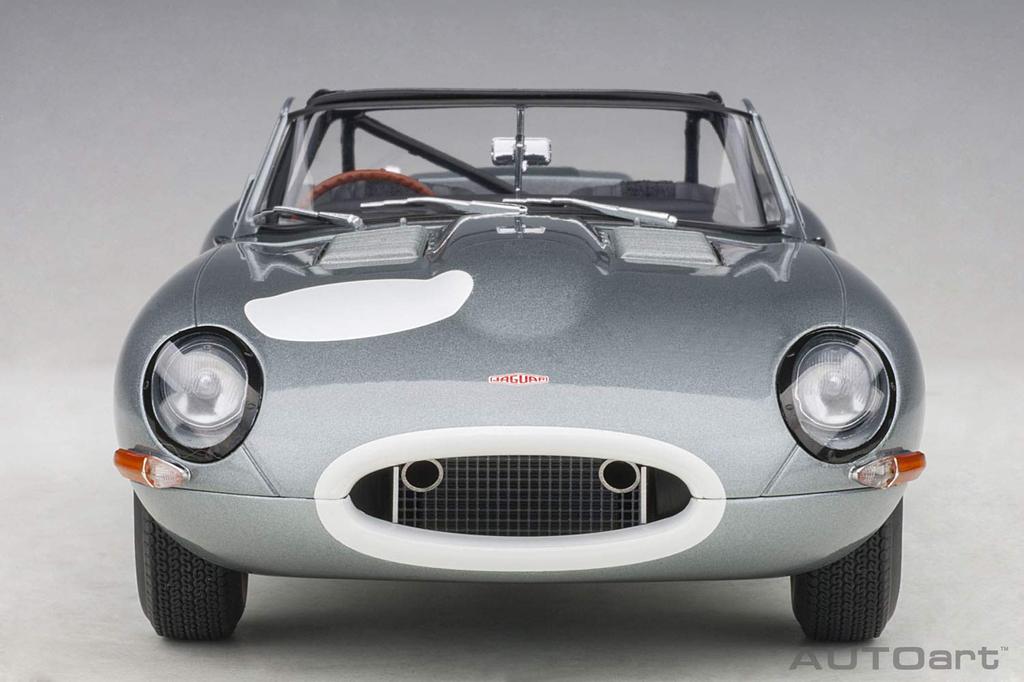 AUTOart Jaguar Lightweight E Type Silver Готовый продукт 1/18